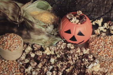 patlamış mısır tohumu ile halloween