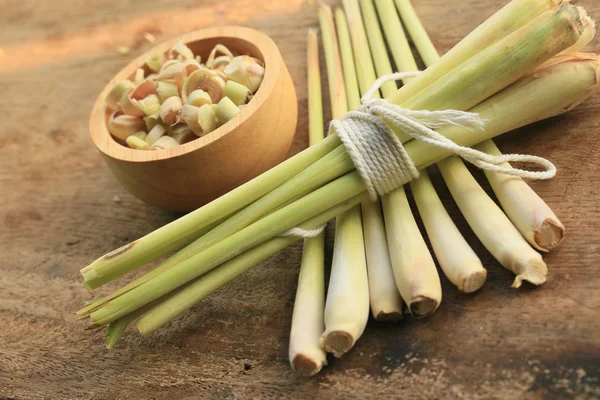 Hierba de limón fresca en rodajas —  Fotos de Stock