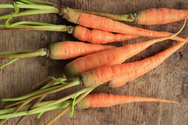 Fresh carrot wood background — Stock Photo, Image
