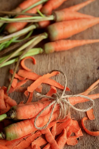 Fresh carrot wood background — Stock Photo, Image