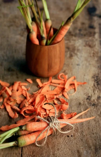 Fresh carrot wood background — Stock Photo, Image