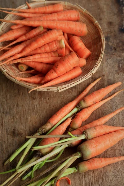 Fresh carrot wood background — Stock Photo, Image