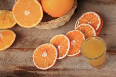 taze portakal suyu ile