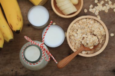 Sütlü yulaf gevreği