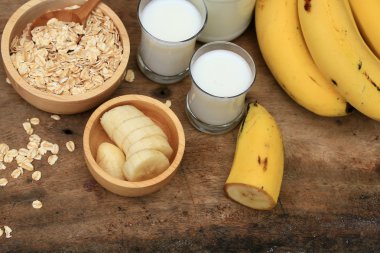 Sütlü yulaf gevreği