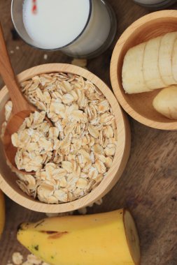 Sütlü yulaf gevreği