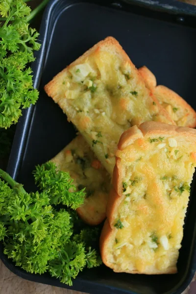 Brot Knoblauch mit Butter — Stockfoto