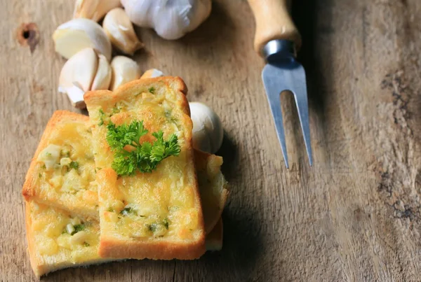 Ekmek sarımsak tereyağı ile — Stok fotoğraf