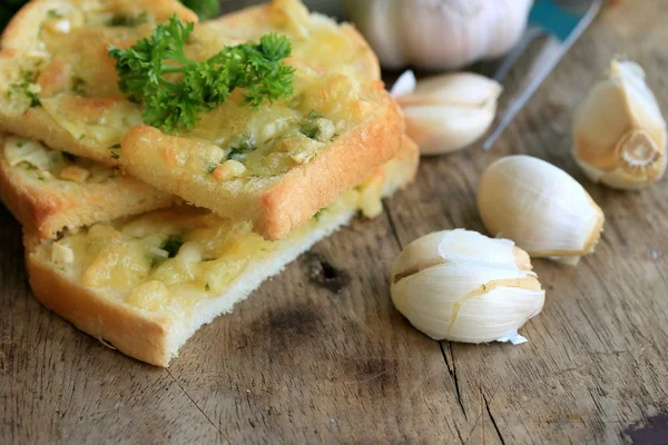 Brot Knoblauch mit Butter — Stockfoto