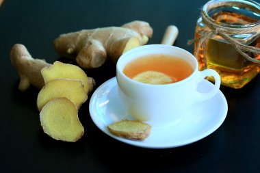 zencefil ile sıcak çay