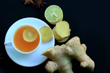 zencefil ile sıcak çay