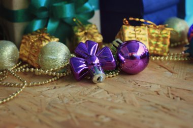 Noel dekoratif hediye kutusu