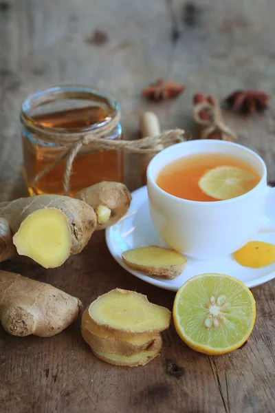 zencefil ile sıcak çay