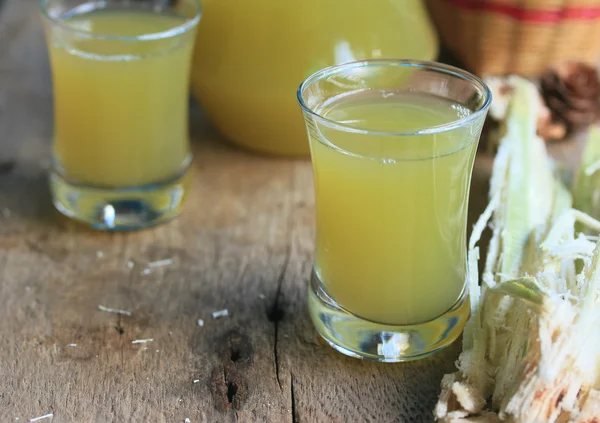 Caña de azúcar con melaza —  Fotos de Stock