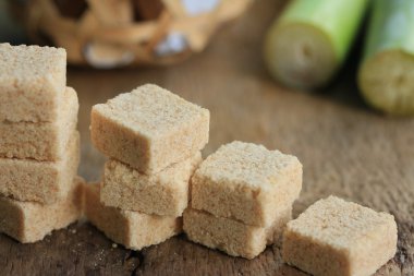 şeker küpleri ahşap arka plan