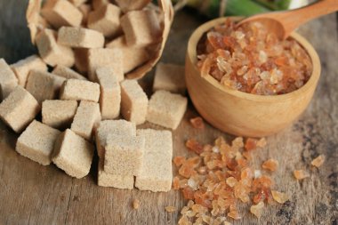 Organik şeker kamışı küpleri