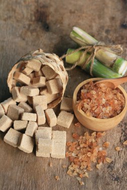 Organik şeker kamışı küpleri