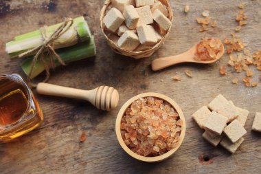 Organik şeker kamışı küpleri