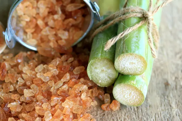 Organik şeker kamışı kahverengi