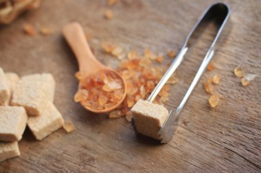 Organik şeker kamışı küpleri