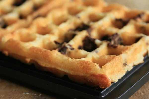 Sabroso waffle con cocina — Foto de Stock