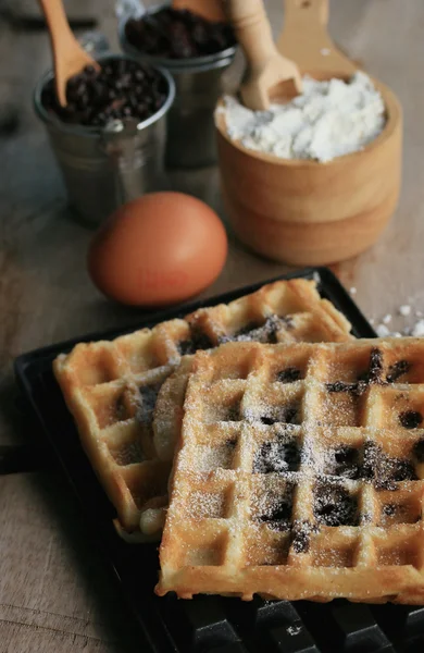 Waffle saboroso com cozinha — Fotografia de Stock