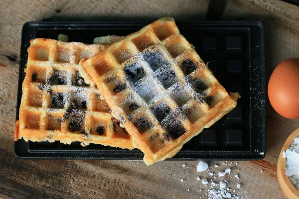 Leckere Waffel mit Kochen — Stockfoto