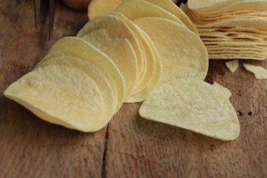 taze patates patates cipsi ile