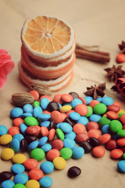 Savoureux chocolat bonbon coloré — Photo