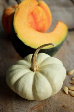 Tohumlu taze balkabağı