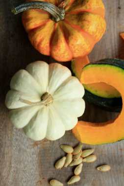 Tohumlu taze balkabağı