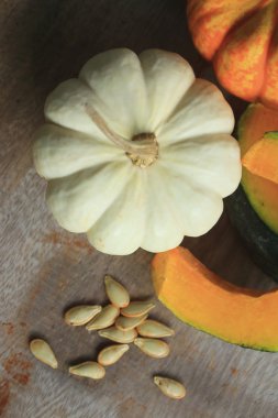 Tohumlu taze balkabağı