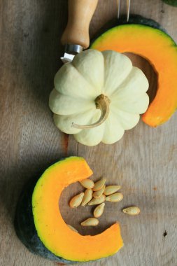 Tohumlu taze balkabağı