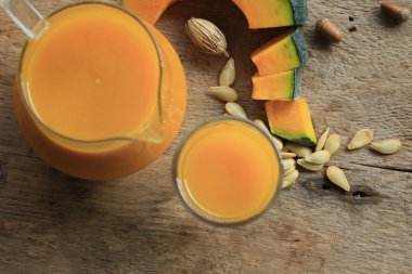 Tohumları ile kabak suyu