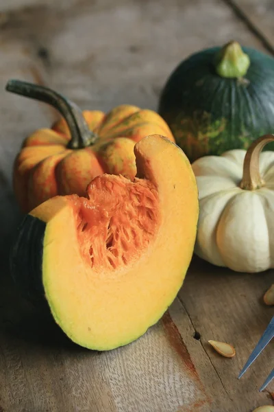 Fresh pumpkin with seeds — Stock Photo, Image