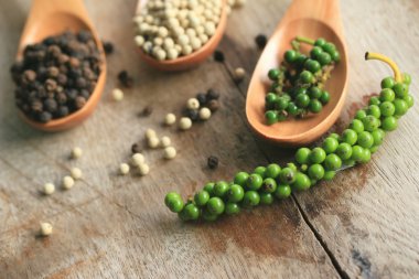 Kurutulmuş biber ile yeşil tohum