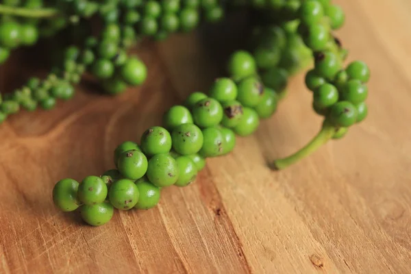 Sementes frescas de pimenta verde — Fotografia de Stock