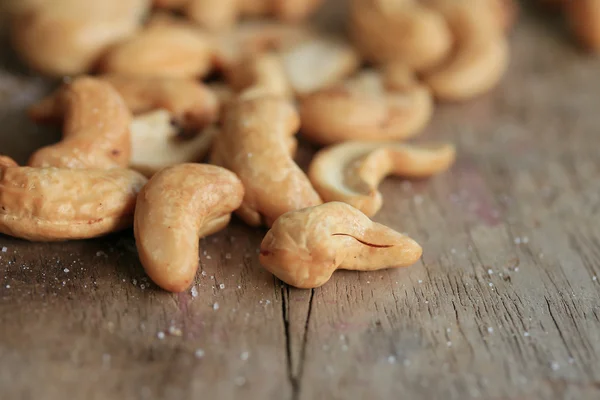 Cashew nuts with salt — Stock Photo, Image