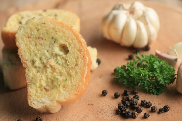 Pane aglio con burro — Foto Stock