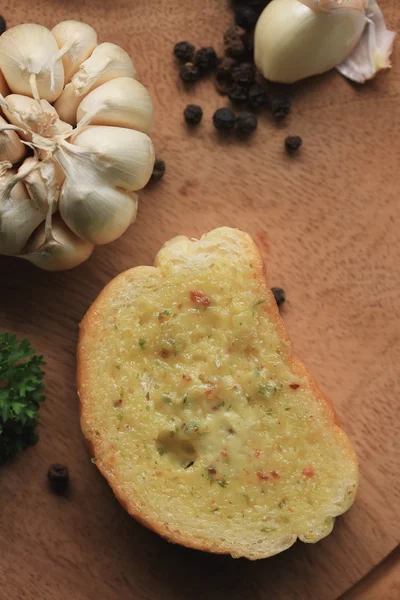 Pane aglio con burro — Foto Stock