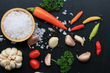 sarımsak karışımı yemek için - baharatlı Tayland gıda