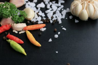 sarımsak karışımı yemek için - baharatlı Tayland gıda