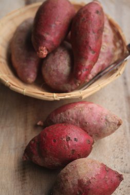 taze yam tatlı kırmızı