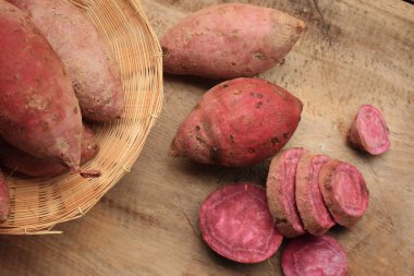 taze yam tatlı kırmızı