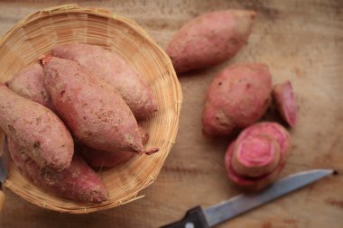 taze yam tatlı kırmızı