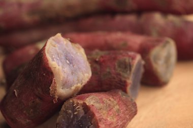 buğulanmış yam tatlı kırmızı