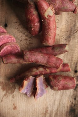 buğulanmış yam tatlı kırmızı