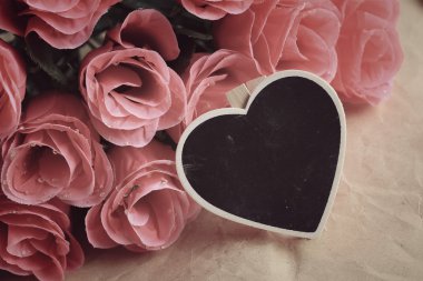 Siyah kalpli renkli tebeşir