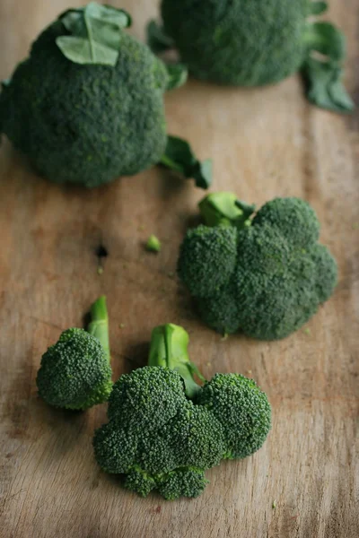 Warzywa świeże brokuły zielone — Zdjęcie stockowe