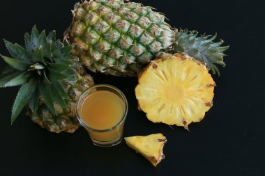 taze ananas suyu ile